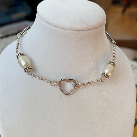 🤍⚪️ NWOT 7" Pearls with Heart Bracelet - Picture 2 of 6